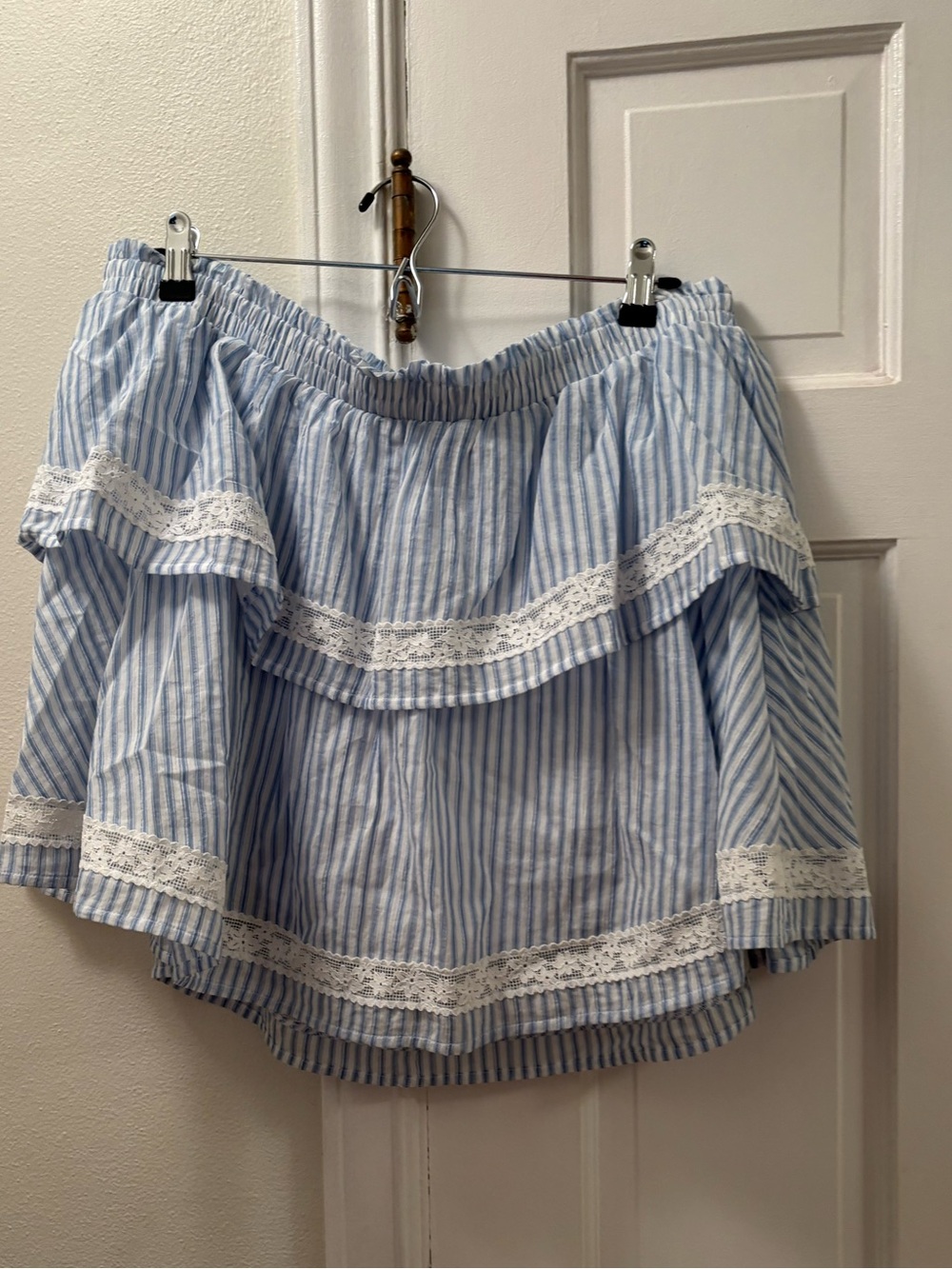 Wild Fable Blue & White Striped Skort with Lace Trim 100% Cotton Short
Size XXL